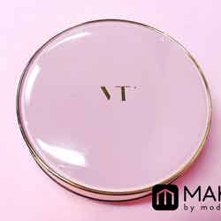 VT Cosmetics／VTリアルコラーゲンパクト／#18／２,９４５円（税抜） (C)メイクイット