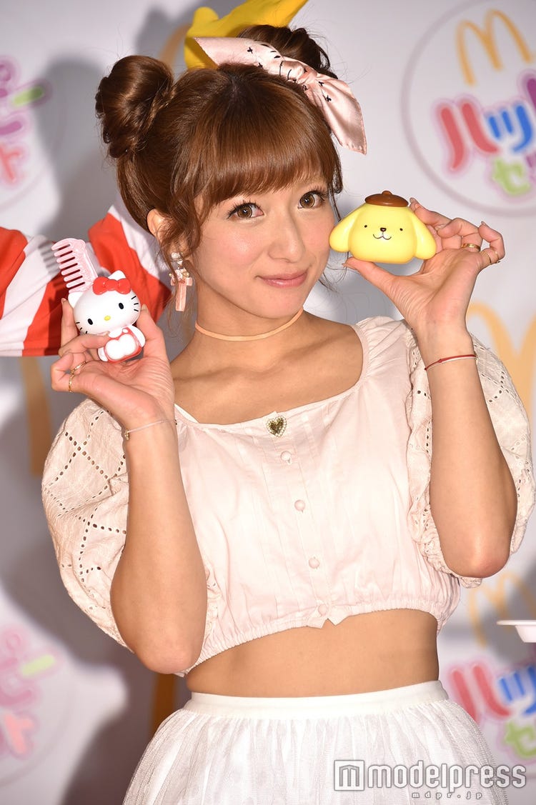 画像2 2 辻希美 さすがに迷ぅ 前髪カットに絶賛 可愛い 真似したい の声 モデルプレス 画像2 2 辻希美 さすがに迷ぅ 前髪カットに絶賛 可愛い 真似したい の声 モデルプレス