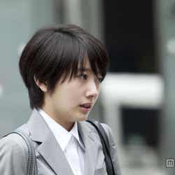 波瑠/NTT ドコモ「dマーケット BOOKストア」新TVCM「新社会人のきみへ」編メイキングショット