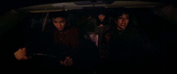 (左から)高良健吾、モトーラ世理奈、水川あさみ「太陽-TAIYO-」場面写真(提供写真)