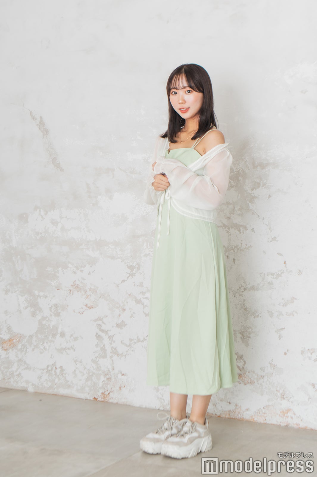 石本菜々子さん（C）モデルプレス