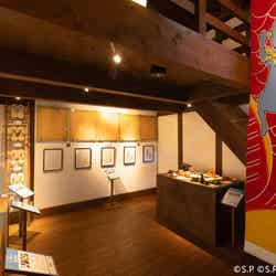 1階 中庭【郡上八幡の伝統工芸品】(C)S.P (C)S.P / LIGHTAIR Inc.