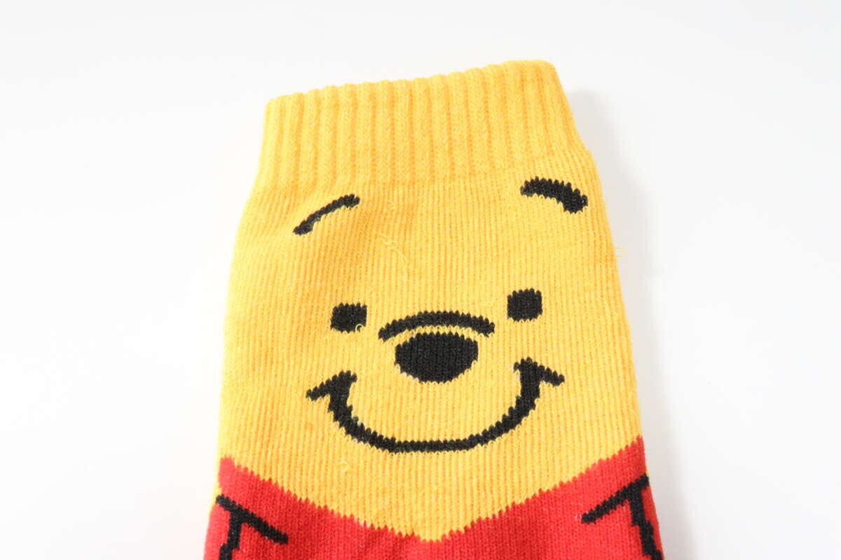 のびるニットボトルホルダー（くまのプーさん）　デザイン