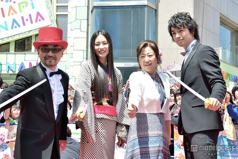 左より：西村喜廣監督、しいなえいひ、鈴木宏美プロデューサー、斎藤工