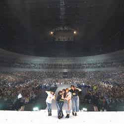 Little Glee Monster「Little Glee Monster Arena Tour 2018 -juice！！！！！-」横浜公演より（提供画像）