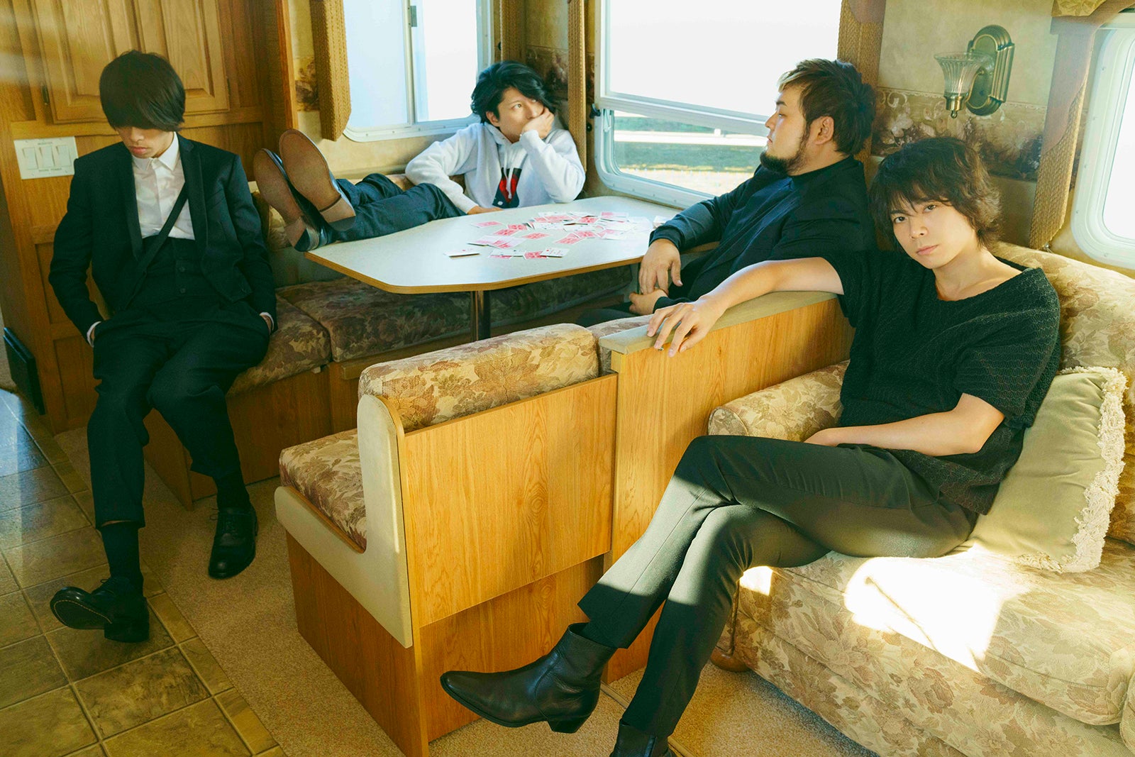 吉沢亮 Lego Big Morlタナカヒロキ居酒屋対談 前編 お亮の 生演技 を見たlegoメンバーの反応は 一生忘れない 目をそらしたらあかん モデルプレス