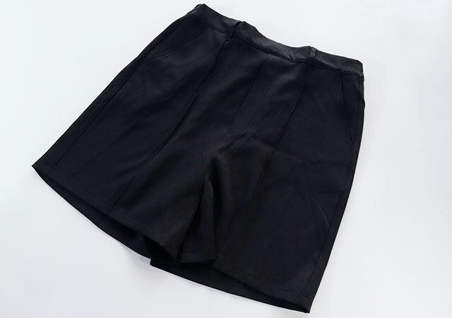 しまむら　ショートパンツ　黒