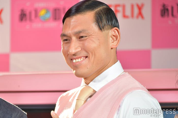 春日俊彰(C)モデルプレス