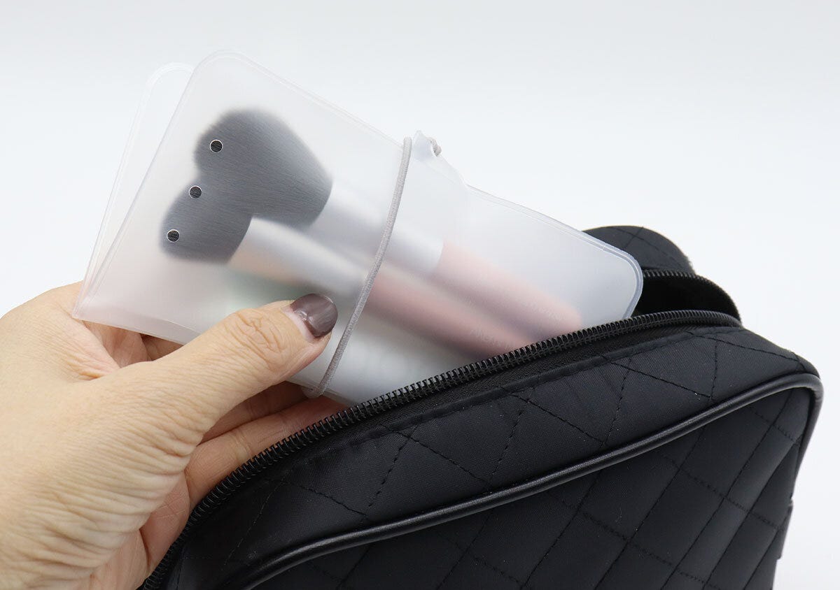 ダイソーのくるっとまとまるフラットポーチ（fun