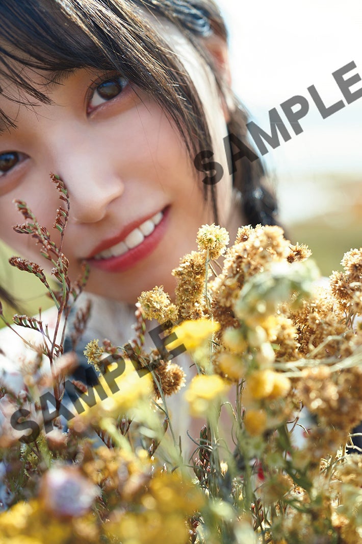 五百城茉央1st写真集「未来の作り方」SHIBUYA TSUTAYA特典ポストカード：撮影／藤原宏