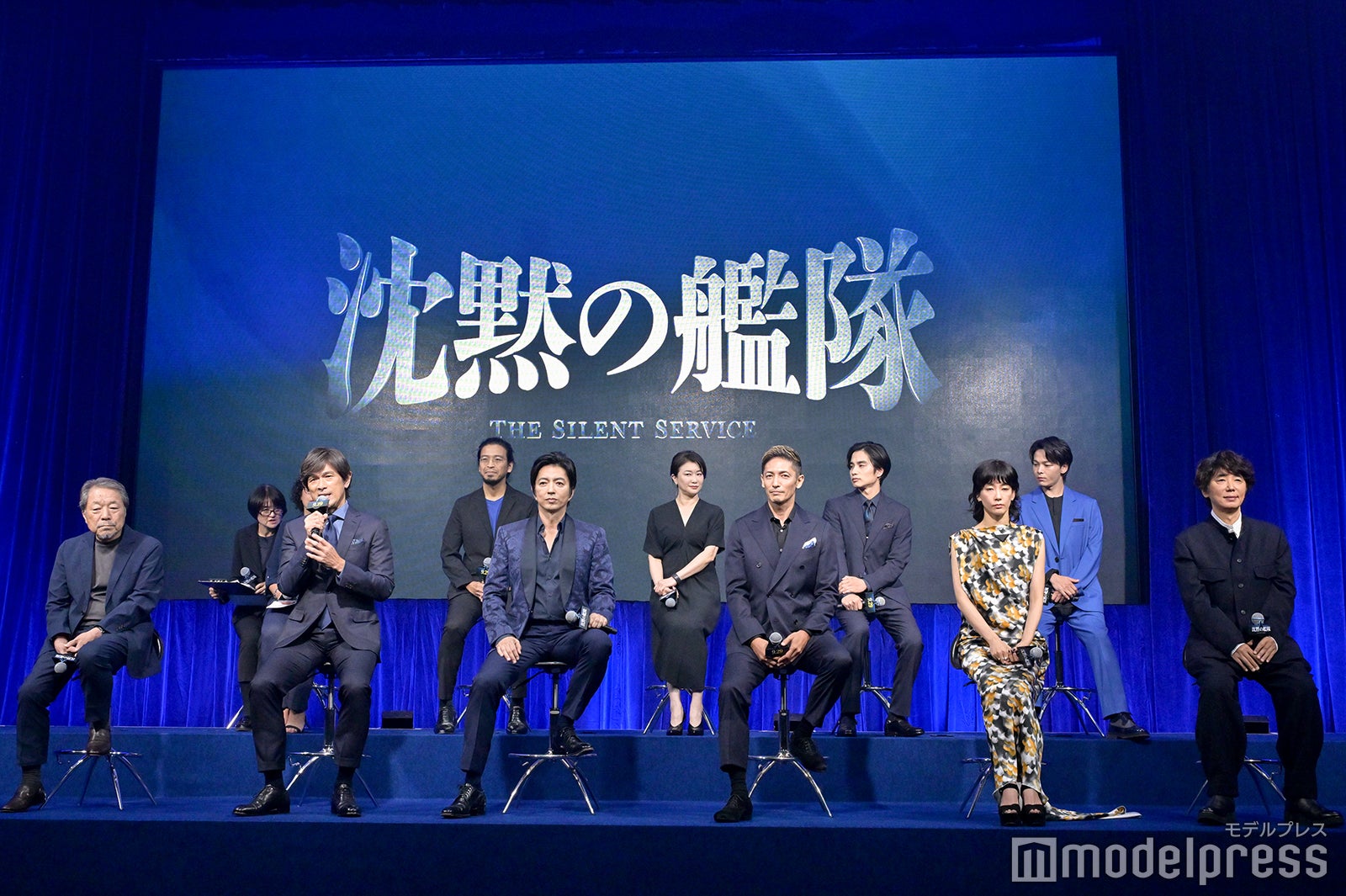 （前列左から）かわぐちかいじ氏、江口洋介、大沢たかお、玉木宏、水川あさみ、ユースケ・サンタマリア（後列左から）ダナエ・コキノス氏、吉野耕平監督、夏川結衣、中村蒼、中村倫也（C）モデルプレス