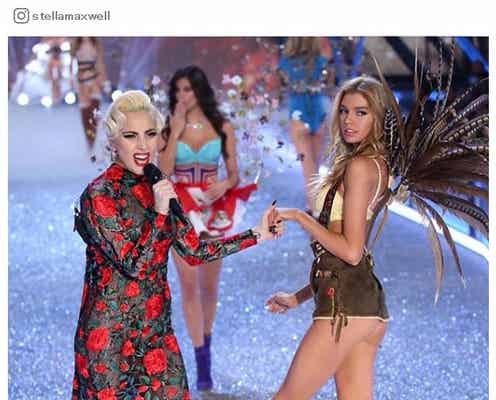 レディー・ガガ「ヴィクトリアズ・シークレット」ショーでパフォーマンス SEXY透けドレスで魅了