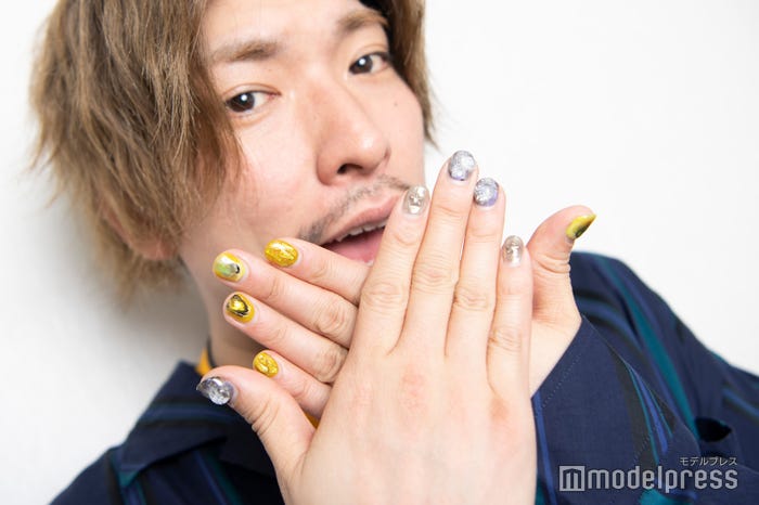 ワニ柄×金運アップのイエローネイル/りんたろー。 (C)モデルプレス