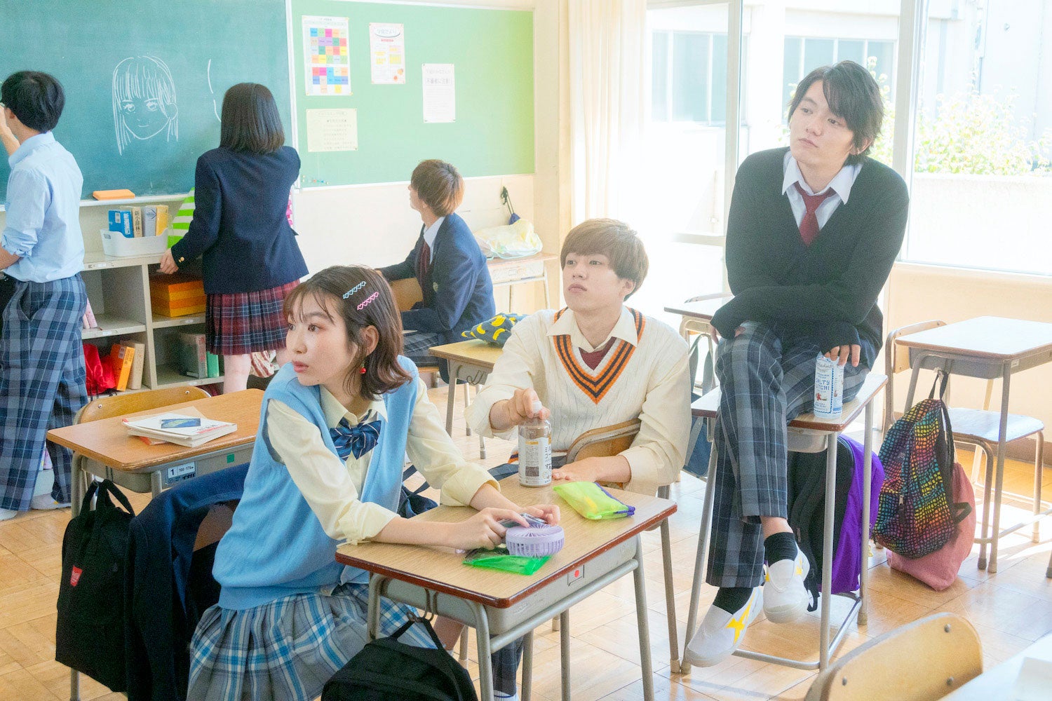 岡本夏美、坂東龍汰、濱田龍臣（C）2021「ハニーレモンソーダ」製作委員会（C）村田真優／集英社