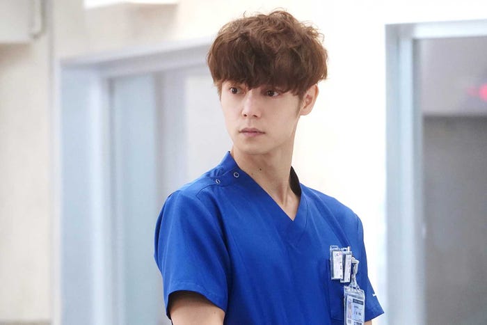 主人公の天才放射線技師・五十嵐唯織を演じる窪田正孝 (C)フジテレビ