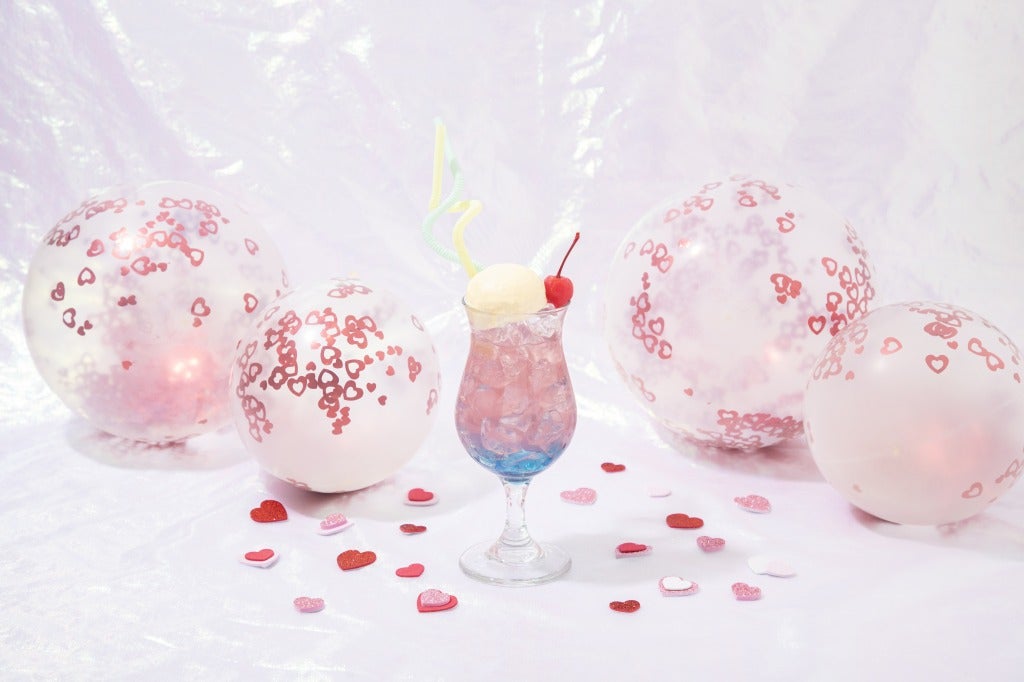 Eye Love You Float／火曜ドラマ『Eye Love You』 Cafe（提供写真）