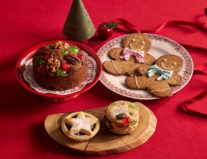 【阪急うめだ本店】今年は白いミラーボールツリー＆メリーゴーランドが登場！