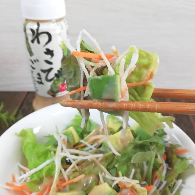 カルディのわさびごまドレッシングをサラダで実食
