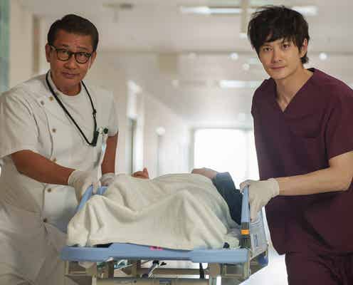 岡田将生&中井貴一のナース姿 場面写真初解禁&初回放送日決定<ザ・トラベルナース>