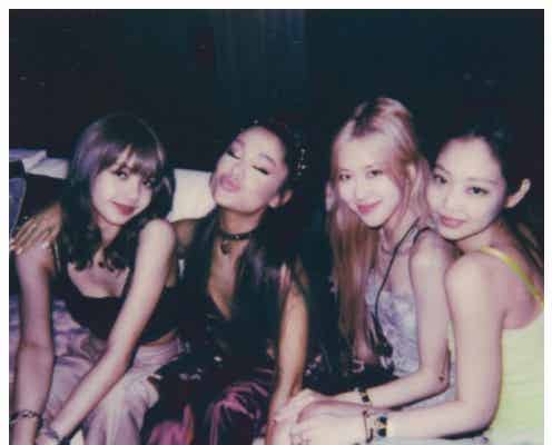 アリアナ・グランデ&BLACKPINK、遂に対面果たす 集合ショットに反響殺到