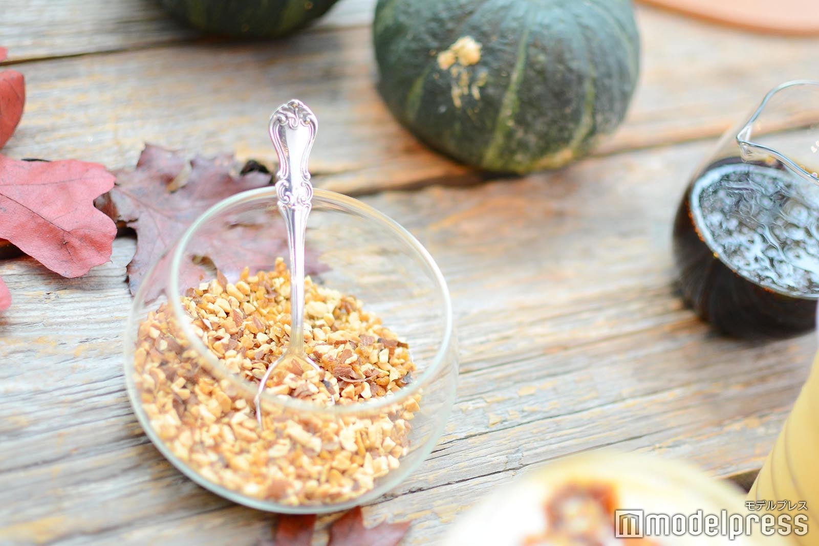 キャンディーコーティングしたアーモンド （C）モデルプレス