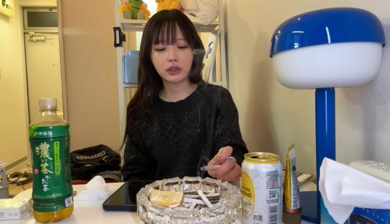 吸い殻が長すぎる!?ヤニカスYouTuber「演技では?」とXで大波紋