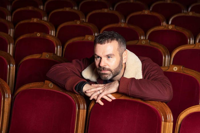 演出:ラディスラス・ショラー(C)Francois Rolleants