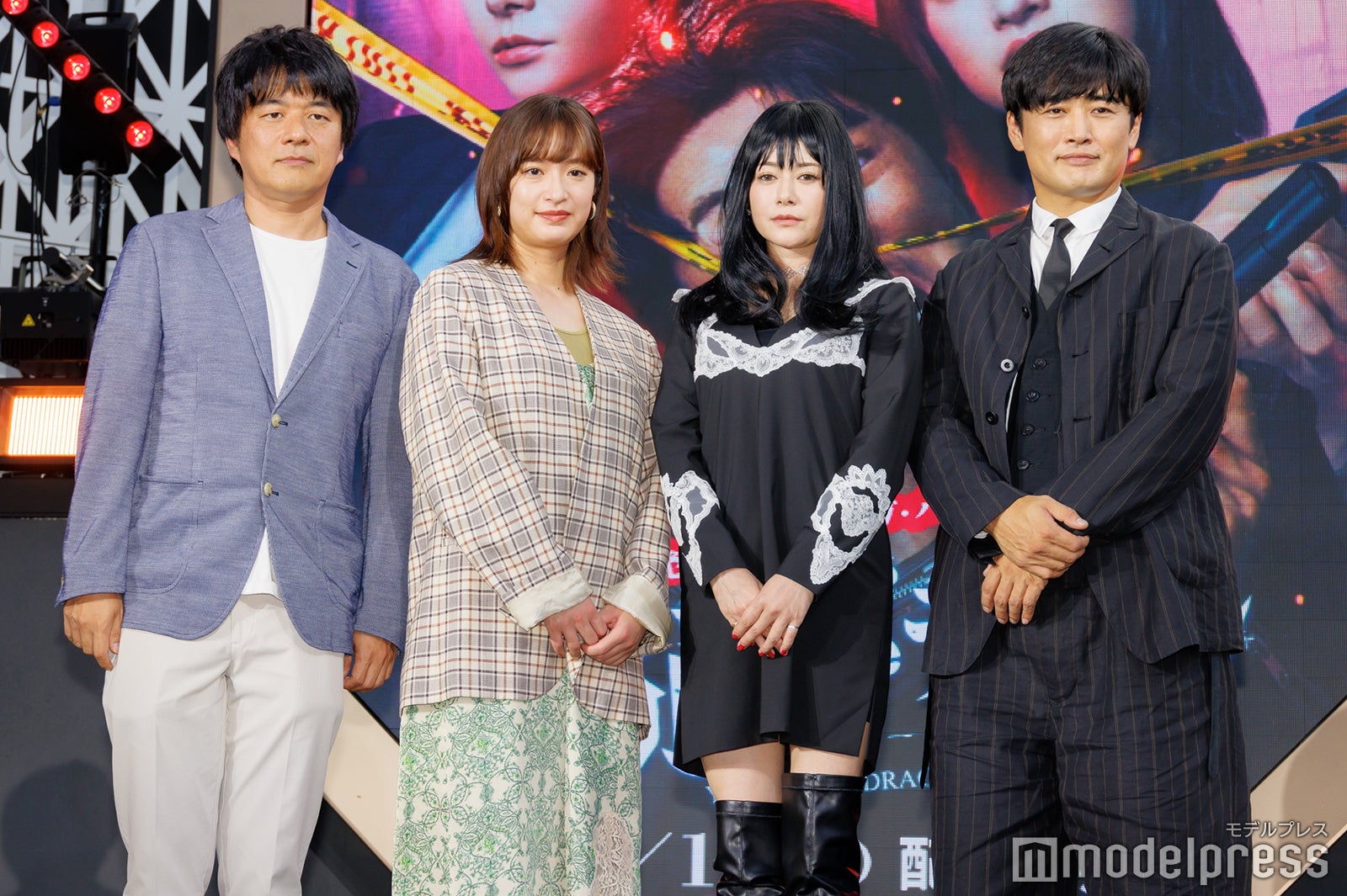 （左から）橋本和明氏、門脇麦、真木よう子、劇団ひとり（C）モデルプレス