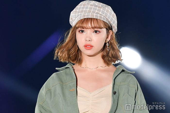 ボブヘアの藤田ニコル(C)モデルプレス