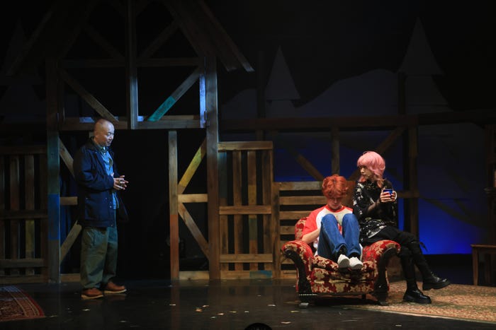 「姉さんは、暖炉の上の、壺の中—My Sister Lives on the Mantelpiece」写真:和田咲子