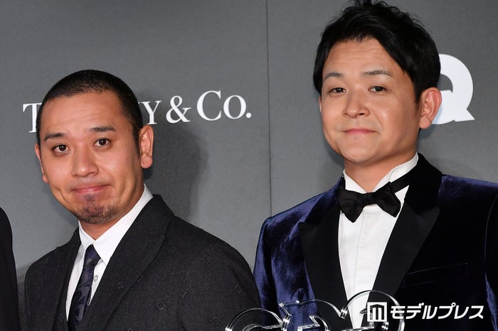 千鳥、勝負服を披露 芸人が1番かっこいい瞬間は「浅草キッドを歌った時」