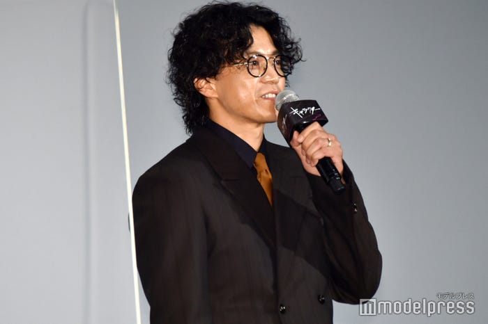 小栗旬(C)モデルプレス