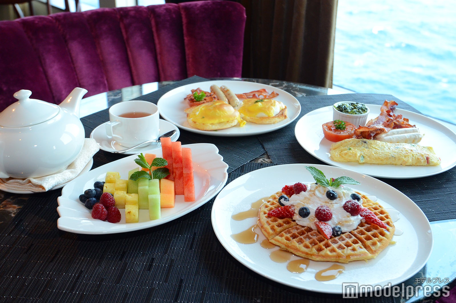 パレスレストランでの朝食（C）モデルプレス