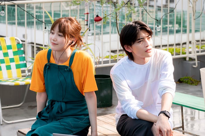 本田翼、高橋文哉「君の花になる」第4話より(C)TBS