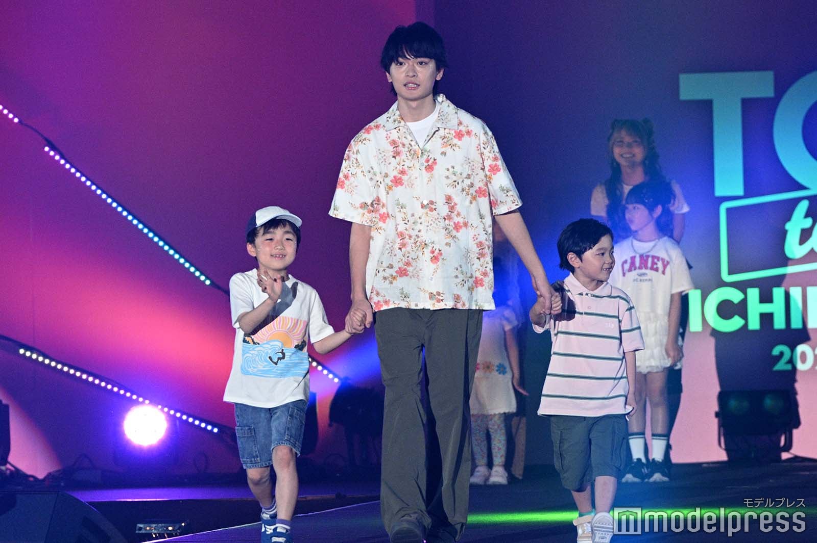 ⿊⽊聖那（C）モデルプレス