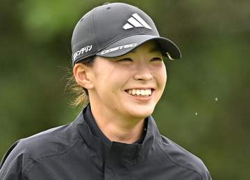 渋野日向子「本当に楽しかった…嬉しかった…」 憧れレジェンド2人と同組の夢の2日間投稿「こんな日が来るなんて」 2人からもコメント