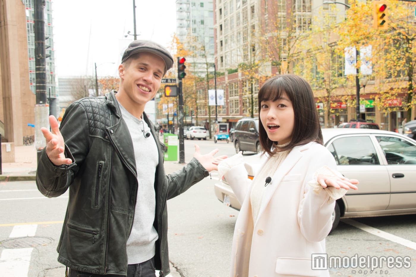 メイク前のマチューと橋本環奈(C)モデルプレス