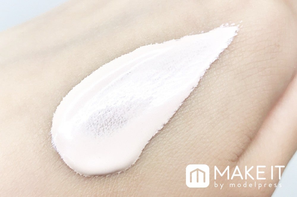 PAUL & JOE BEAUTE／ラトゥー エクラ ファンデーション プライマー N (C)メイクイット