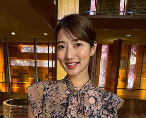 テレ朝・安藤萌々アナ、ニースでほっそり二の腕披露「絵画みたい」「景色にピッタリマッチしてる」の声