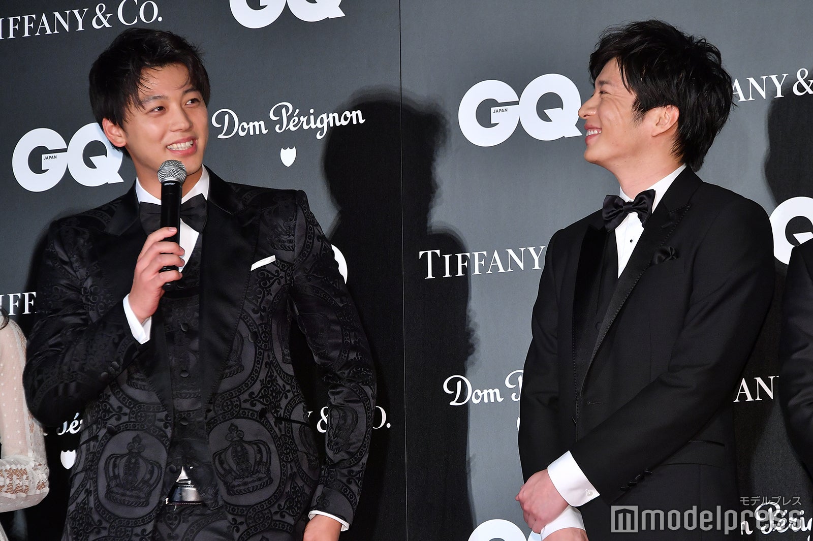 竹内涼真、田中圭（C）モデルプレス