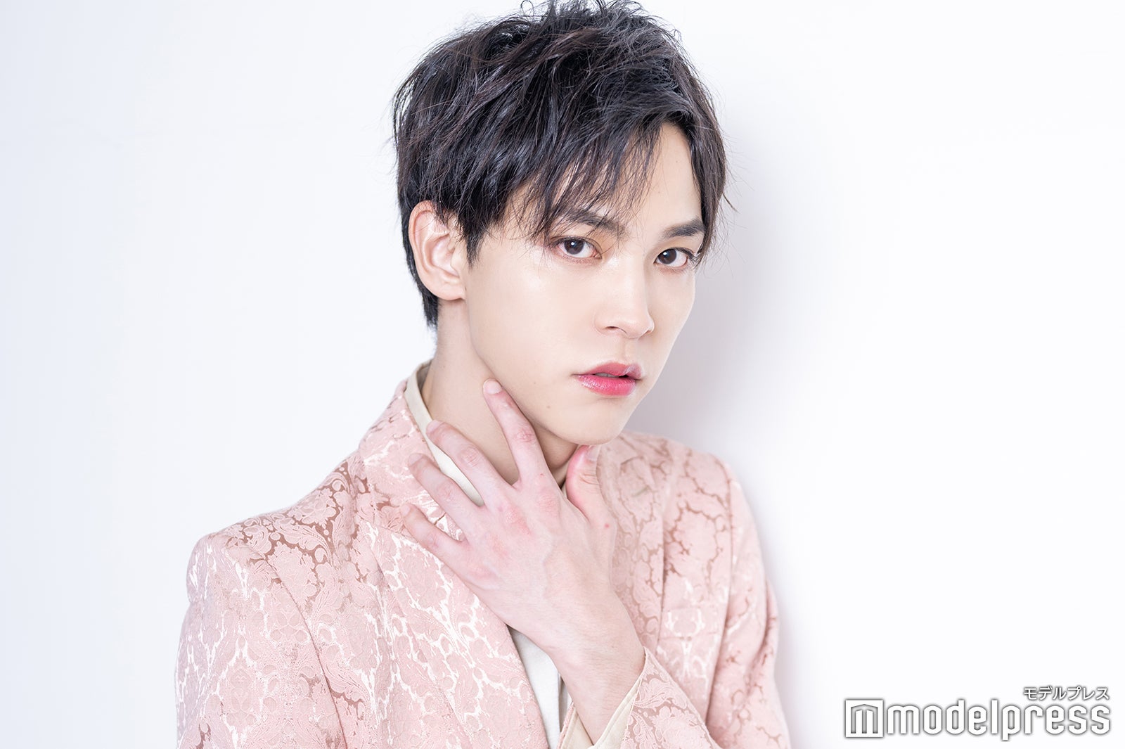 モデルプレスのインタビューに応じた松本旭平さん（C）モデルプレス