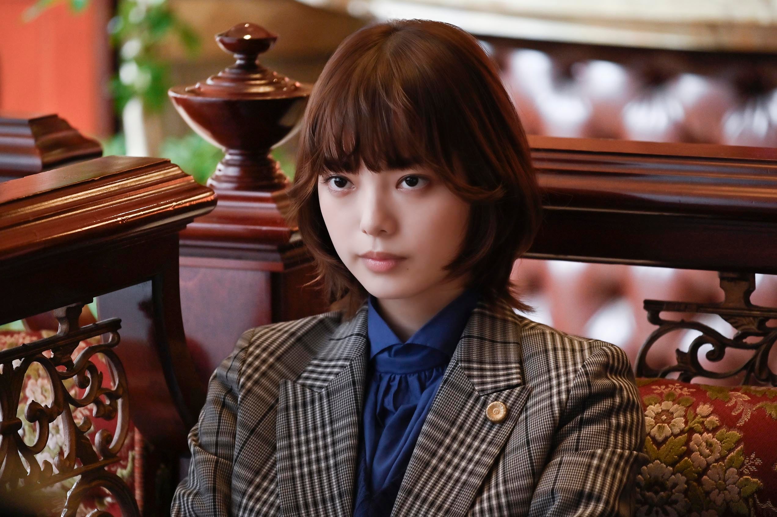 平手友梨奈「うちの弁護士は手がかかる」（C）フジテレビ