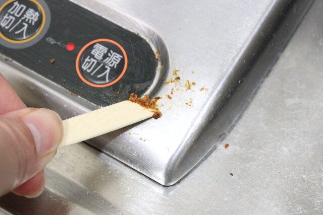 セリアの使い捨て掃除用木製ヘラ