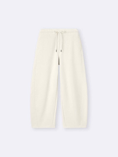 GUのヘビーウェイトスウェットバレルレッグパンツ