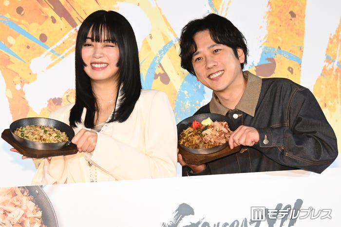 池田エライザ、二宮和也(C)モデルプレス