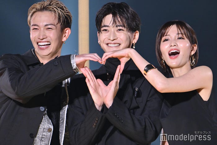 綱啓永、高橋文哉、岡崎紗絵(C)モデルプレス