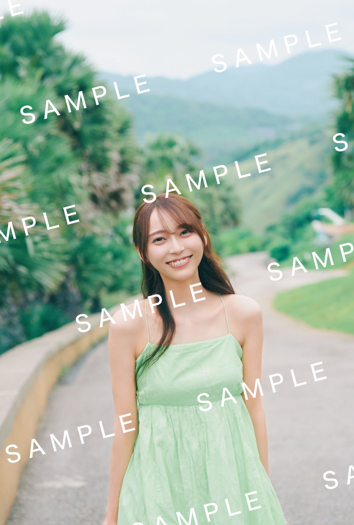 乃木坂46弓木奈於1st写真集、全20種の書店特典解禁 初公開の衣装