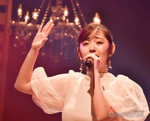 鈴木愛理、生歌唱で美声響かす「別の人の彼女になったよ」カバーも披露<神戸コレクション ザ ニューリアリティー>
