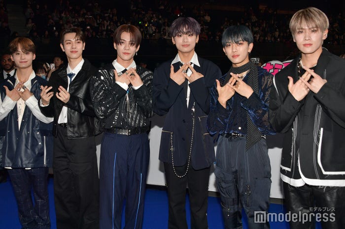 (左から)寺尾香信、福田歩汰 、谷口太一、田中笑太郎、平本健、大久保波留/DXTEEN(C)モデルプレス