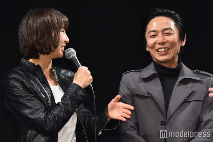 篠田麻里子、岡田達也 (C)モデルプレス